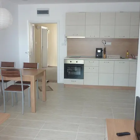 Apartamento Ganozliev's In Kavatsi Area *