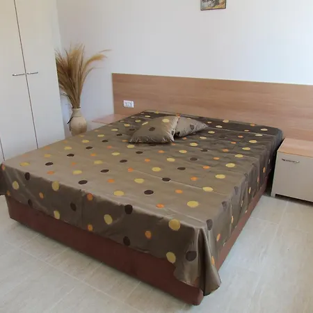 Ganozliev's In Kavatsi Area Apartamento